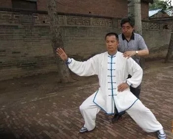 李再勤-太极拳传人 李再勤-太极拳传人
